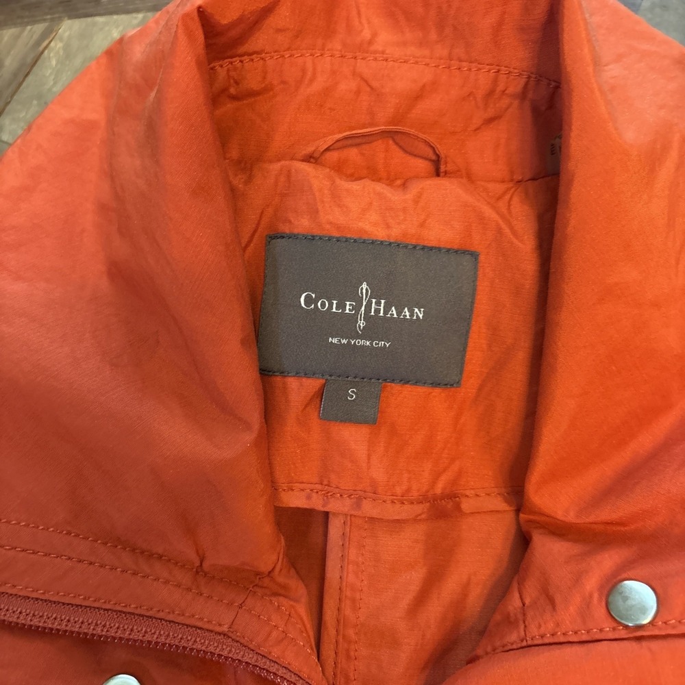Cole Haan Women's Orange Raincoat Lightweight Jacket Size Small - Picture 4 of 7